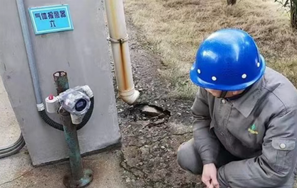 26年新款扩散采样式三联苯气体检测仪-C18H14气体侦测器-带支架安装